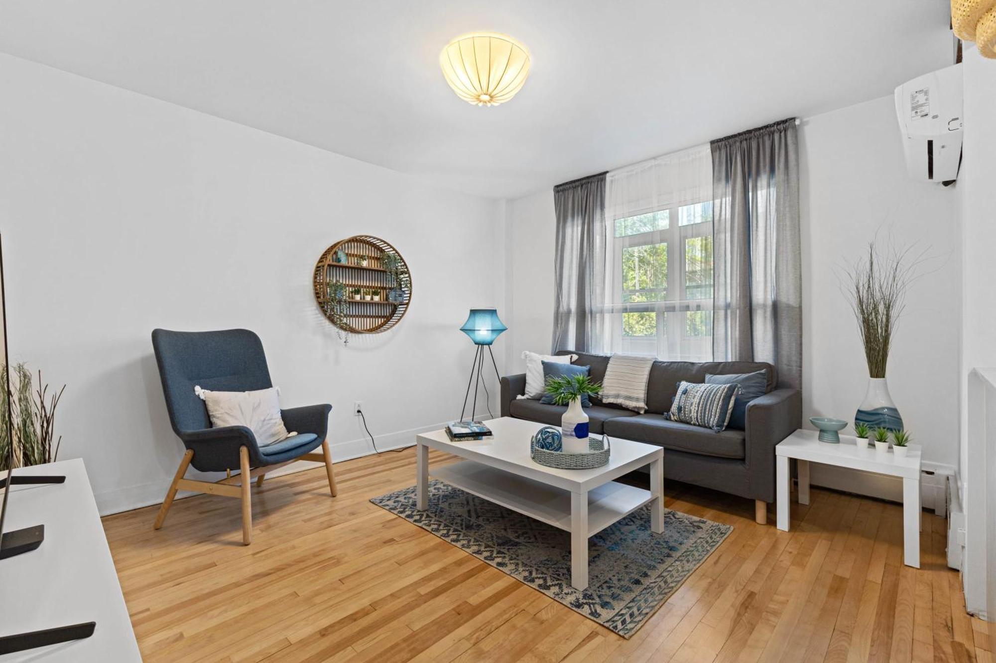 מונטריאול Large Beautiful 2Br Apartment Fully Equipped מראה חיצוני תמונה